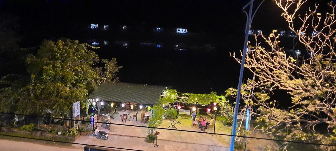 פונג נה Riverview Home מראה חיצוני תמונה